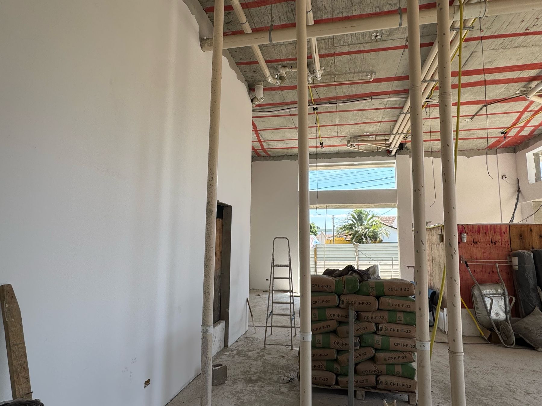 Interiores em acabamento
