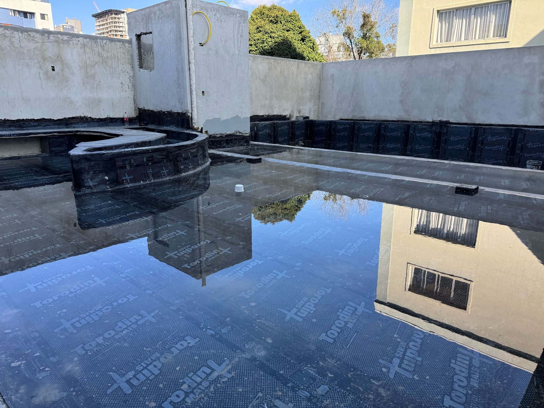 Spa aquecido em impermeabilização